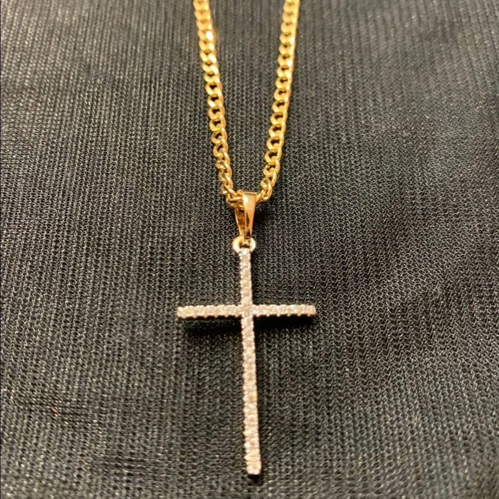 Necklaces - Picture 1 of 6